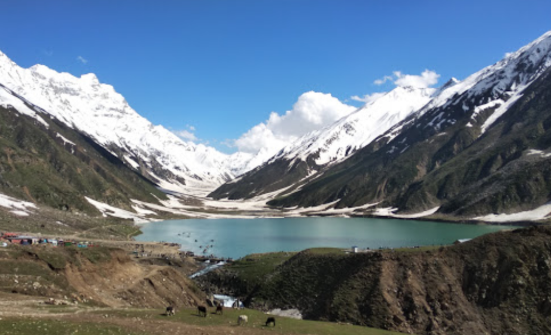 Naran Kaghan Babusar Top Family Tour Package 2 Nights 3 Days (22)