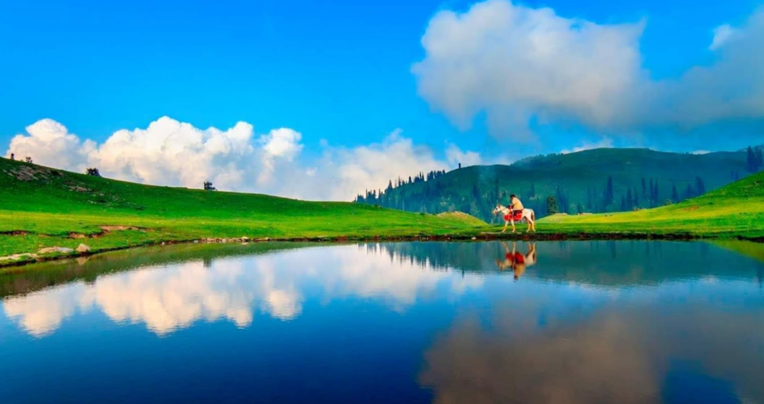 Naran Kaghan Babusar Top Family Tour Package 2 Nights 3 Days (22)