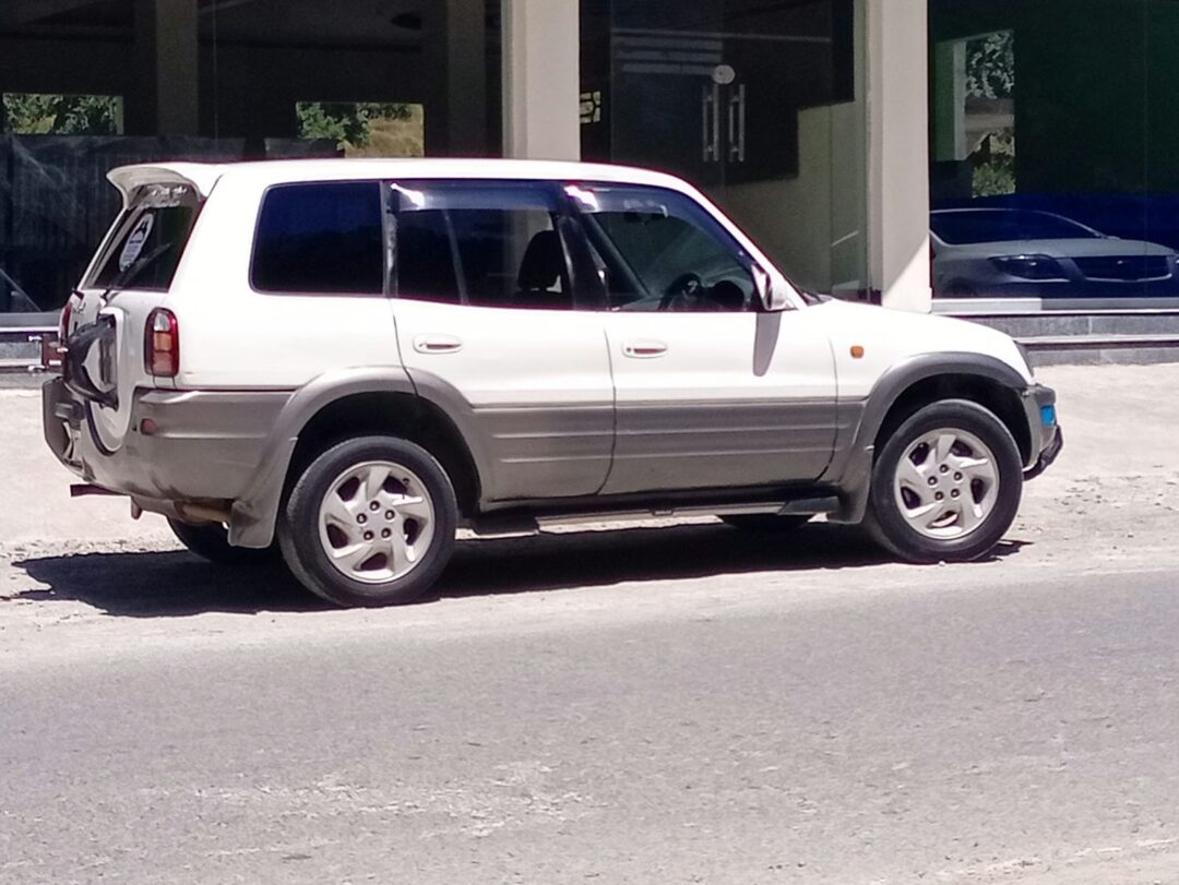 toyota rav4 for rent